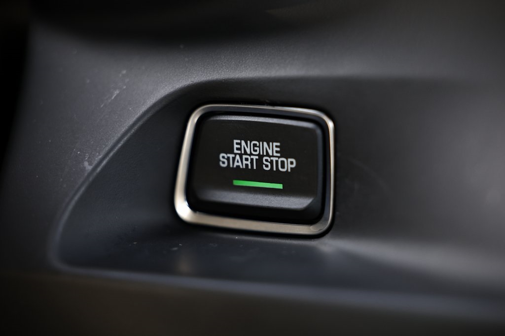 2022 Chevrolet Camaro 2LT photo 38