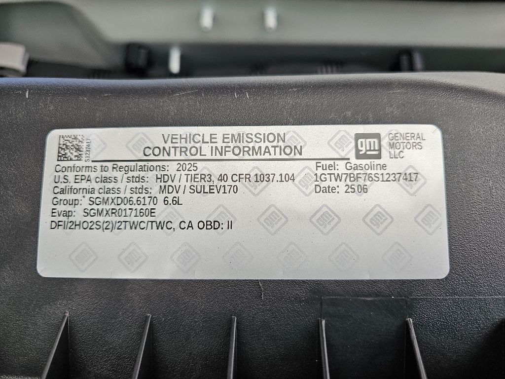 2025 Gmc Savana Cargo 2500 photo 15