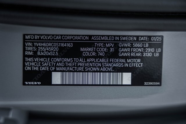 2025 Volvo XC60 Hybrid T8 Plus photo 35