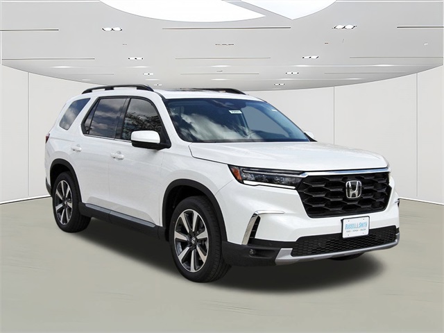 2025 Honda Pilot Touring's photo