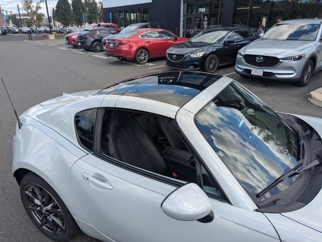 2019 Mazda MX-5 Miata Miata RF Grand Touring photo 10