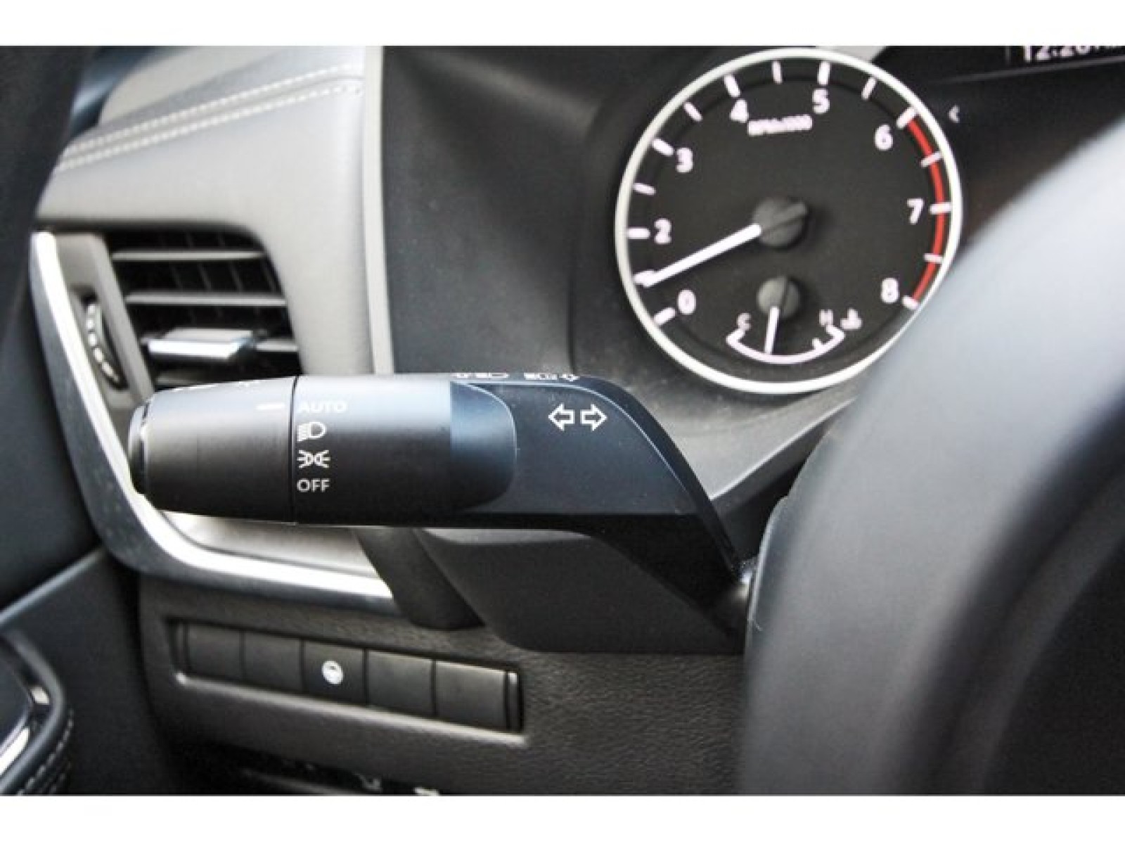 2024 Nissan Rogue SV Black at Robbins Nissan