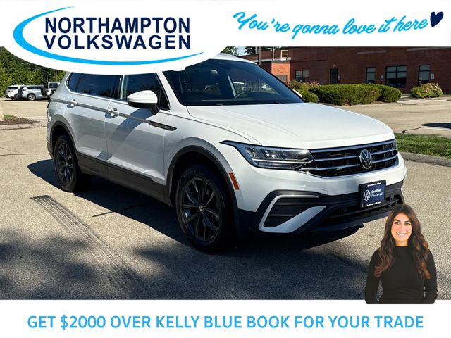 2022 Volkswagen Tiguan SE photo 2
