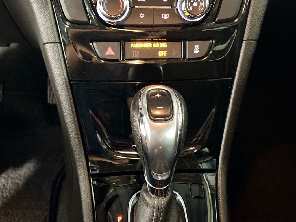 2021 Buick Encore Preferred photo 17