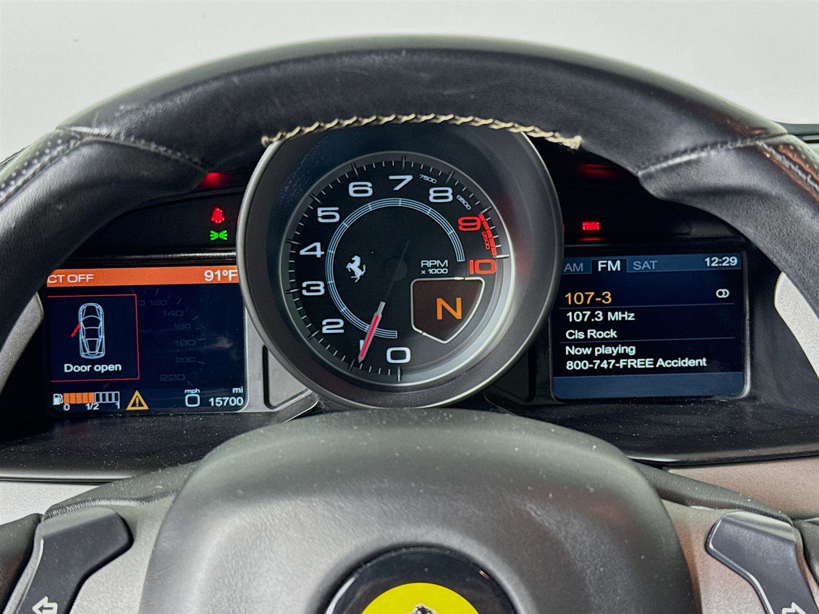 2014 Ferrari 458 Italia Base photo 13