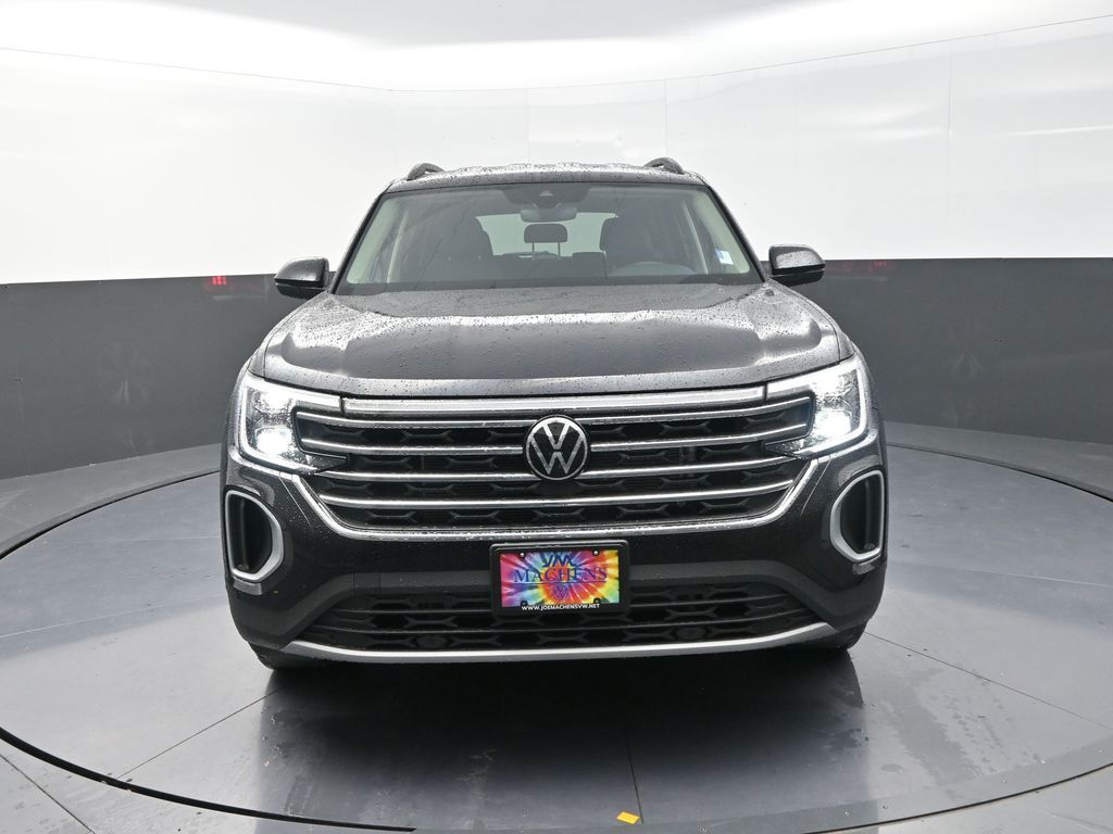 2025 Volkswagen Atlas SE photo 2