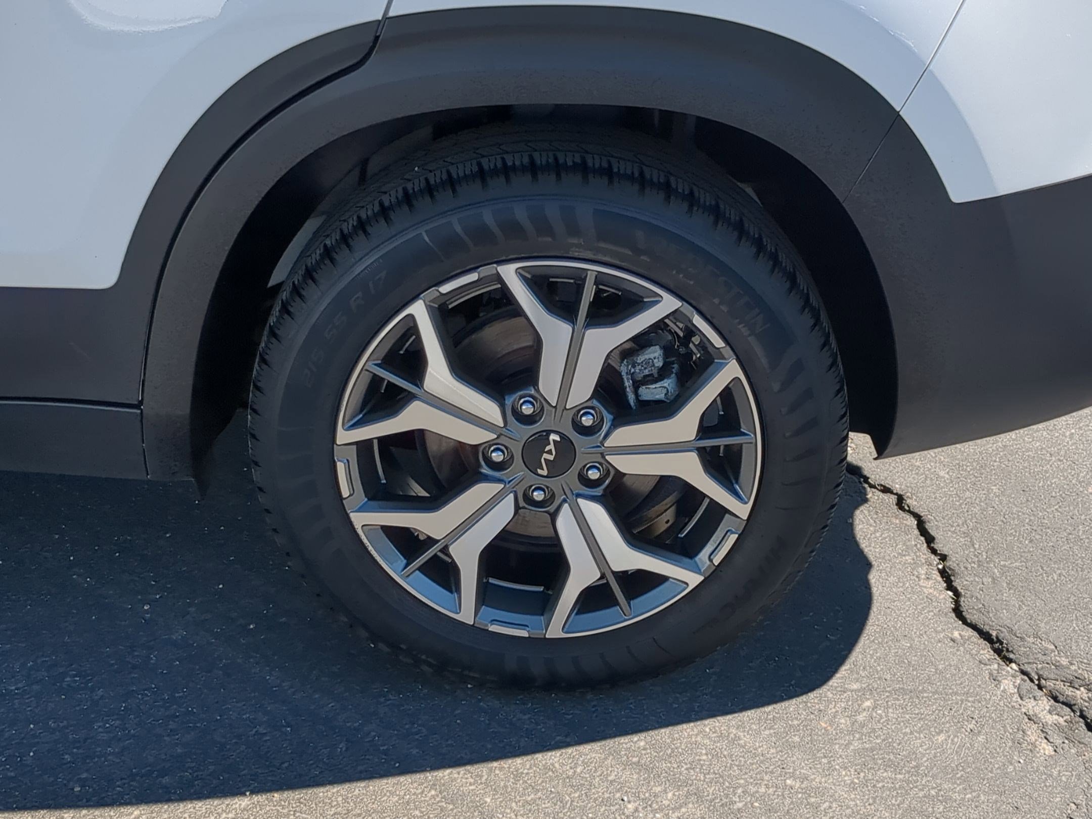 2022 Kia Seltos EX photo 11