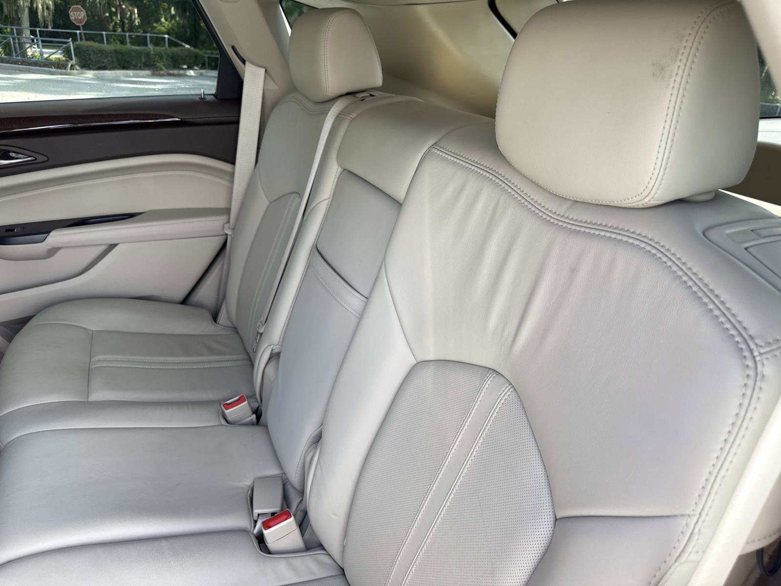2016 Cadillac SRX Luxury photo 10