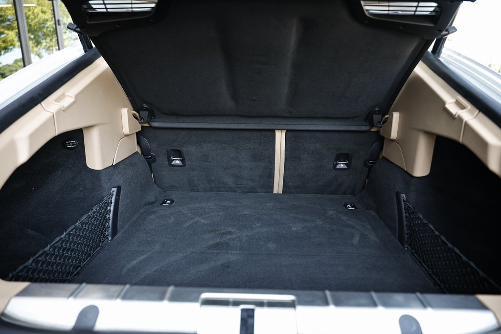 2015 Porsche Panamera Base photo 32