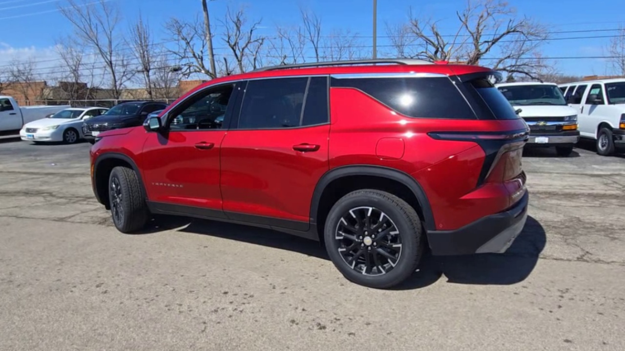 2025 Chevrolet Traverse photo 5