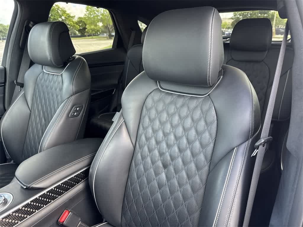 2024 Genesis GV70 3.5T Sport photo 12