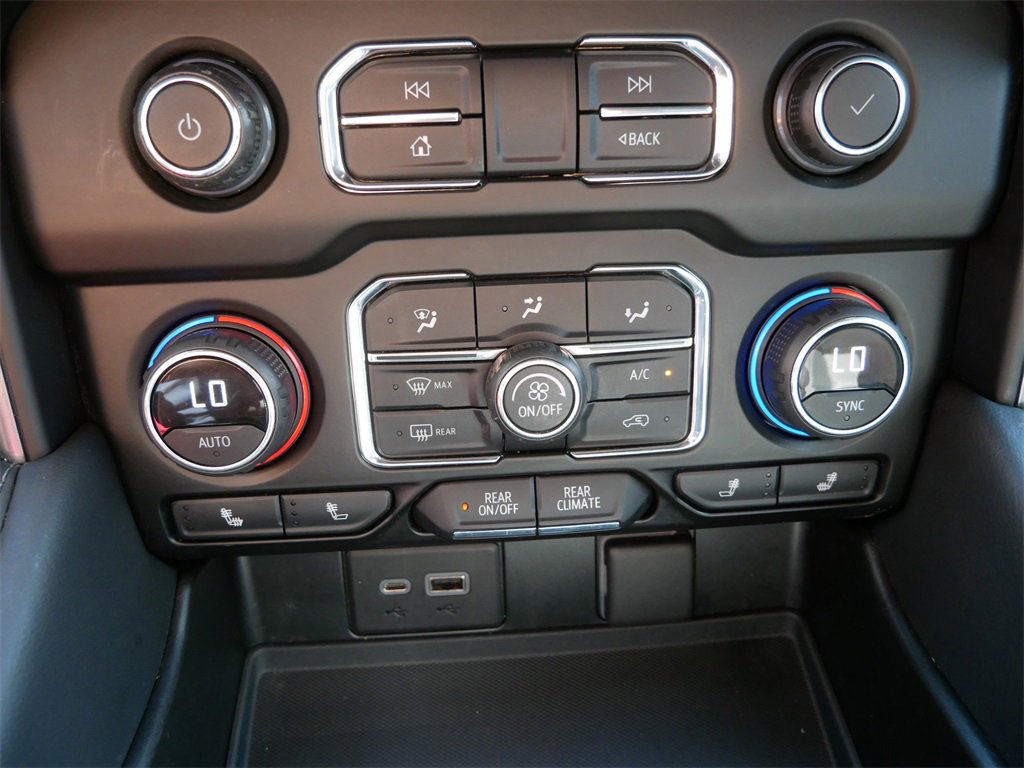 2021 Chevrolet Tahoe Z71 photo 30