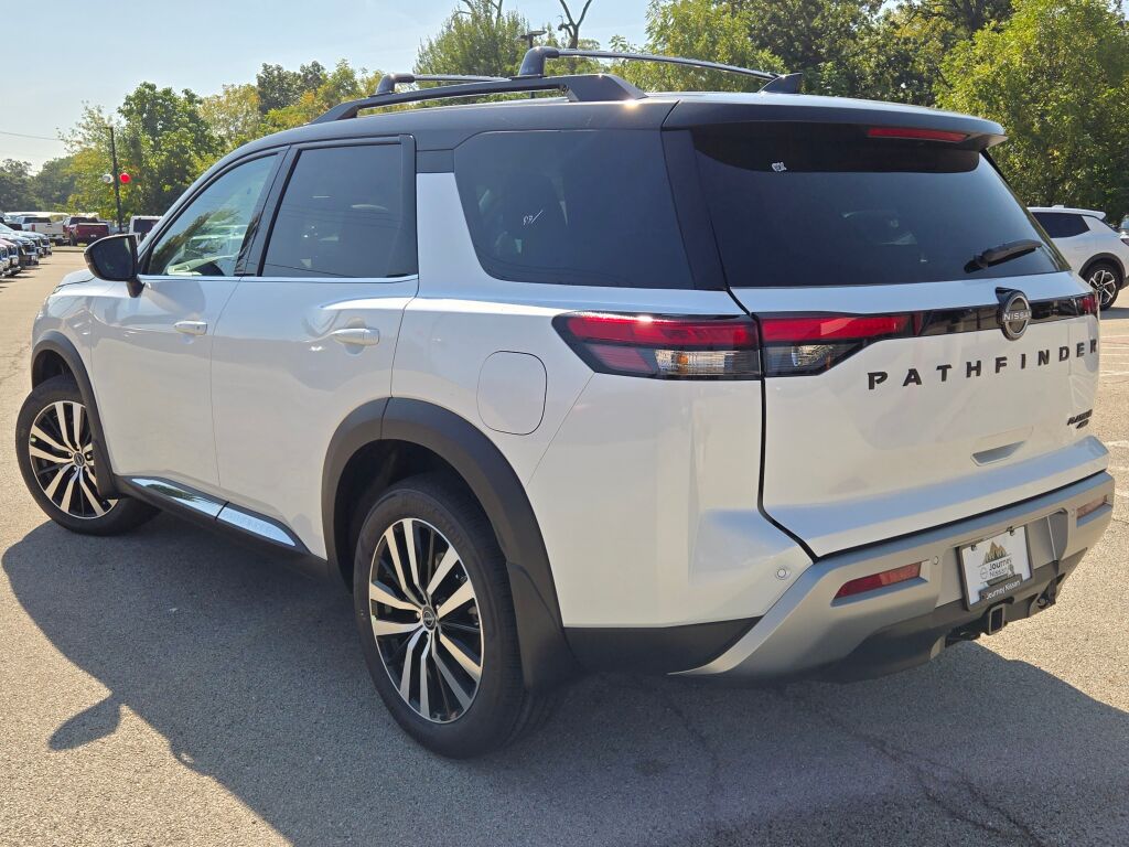 2025 Nissan Pathfinder Platinum photo 15