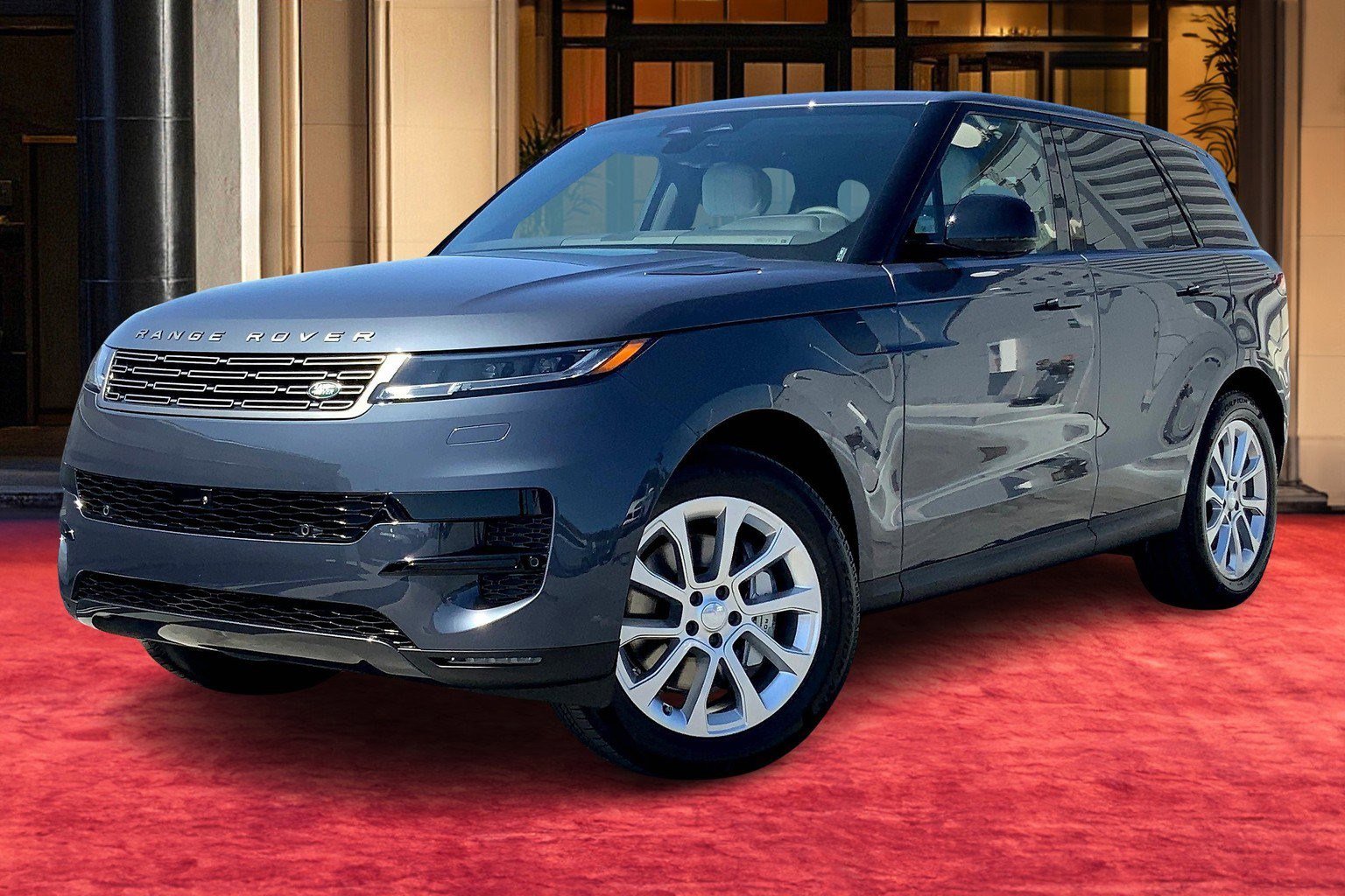 2025 Land Rover Range Rover Sport SE's photo