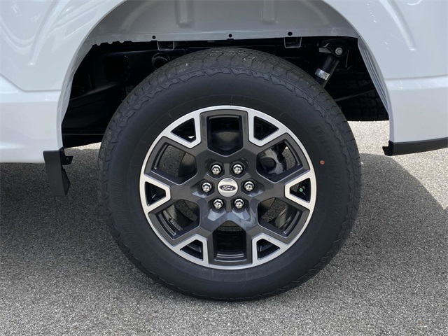 2025 Ford F-150 STX photo 5