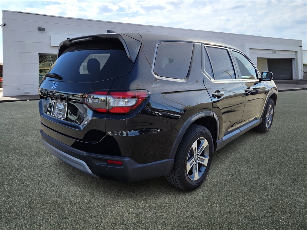 2023 Honda Pilot EX-L photo 2