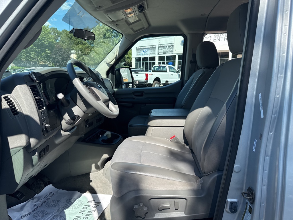 2018 Nissan NV3500 photo 17
