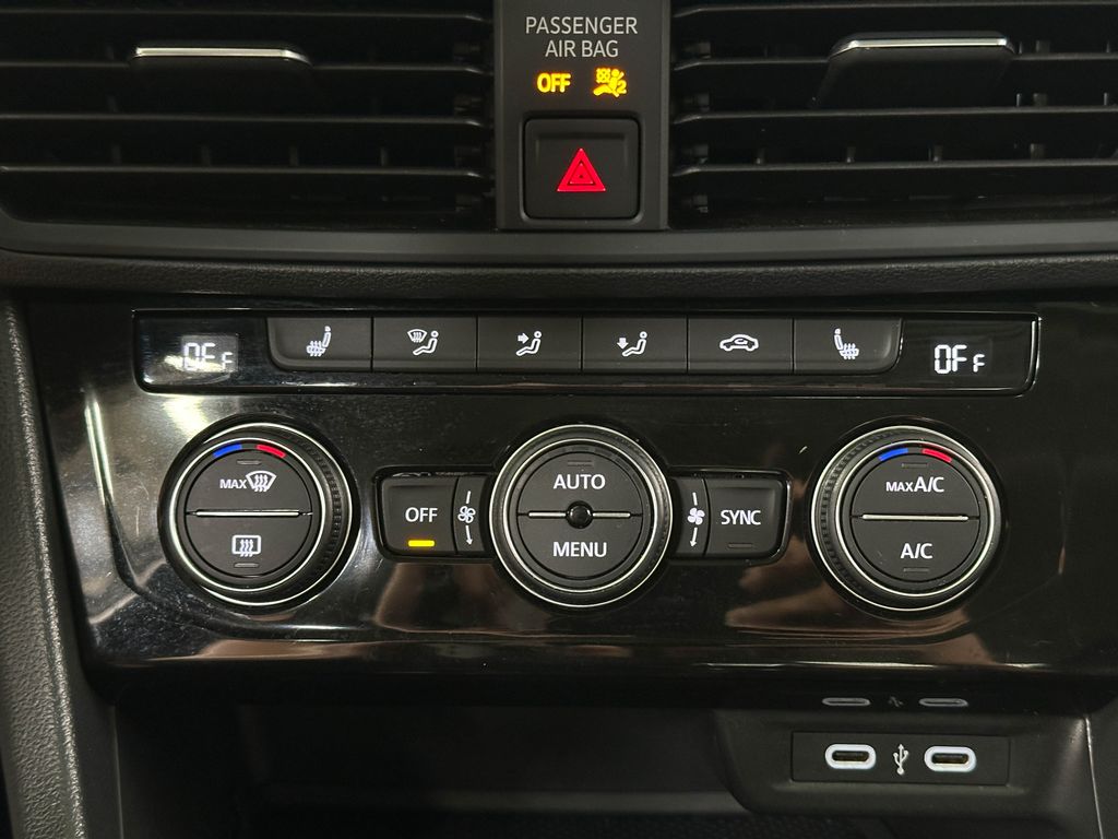 2024 Volkswagen Jetta 1.5T SE photo 8