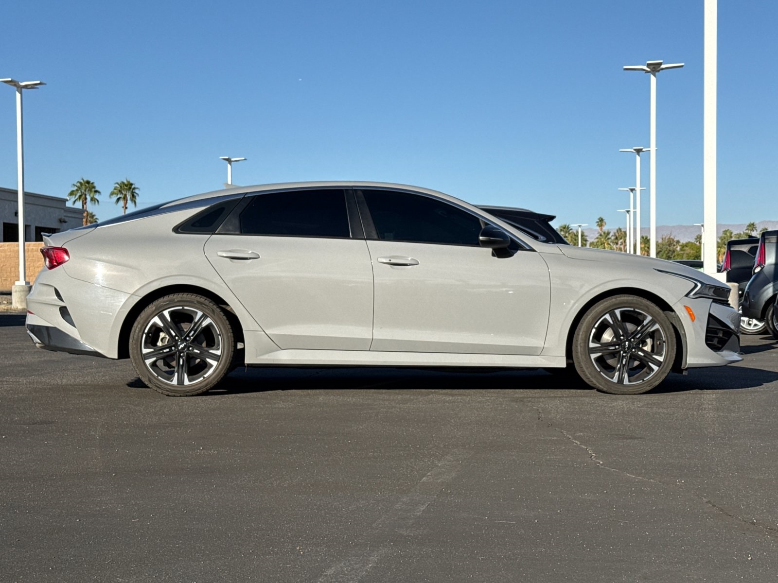 2022 Kia K5 GT-Line photo 2