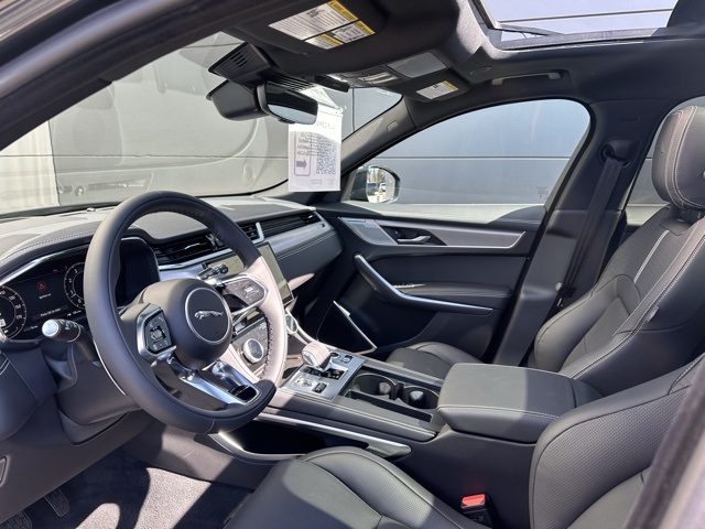 2026 Jaguar F-PACE P250 R-Dynamic S photo 23