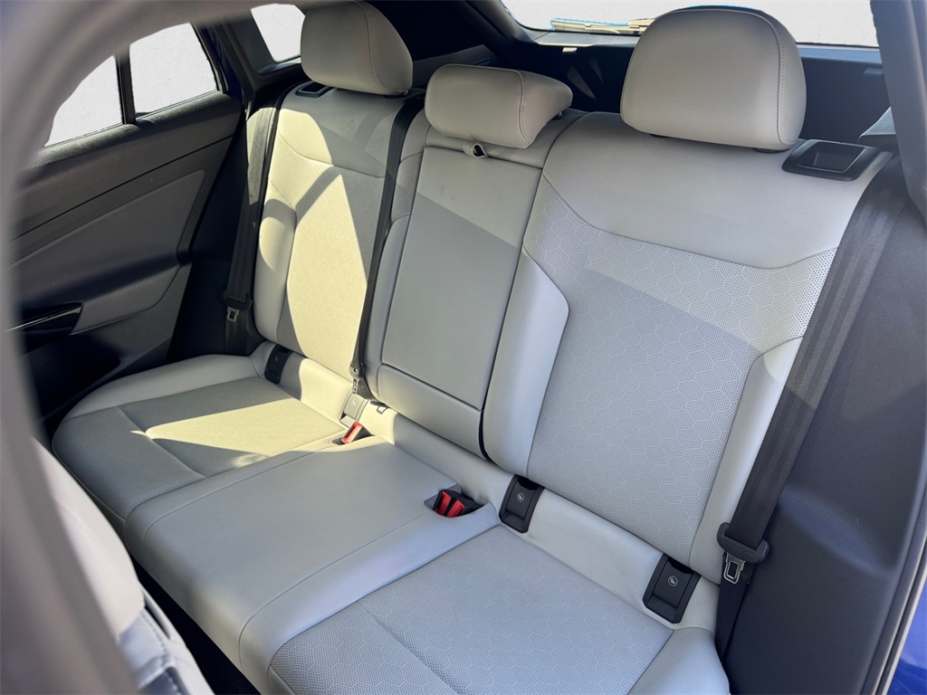 2021 Volkswagen ID.4 Pro S photo 13