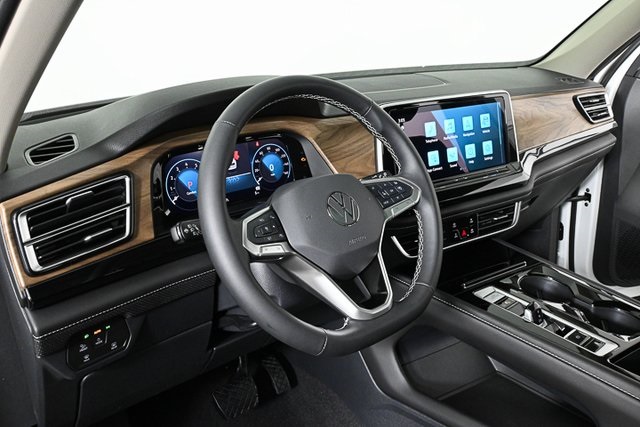 2025 Volkswagen Atlas SE Technology photo 4