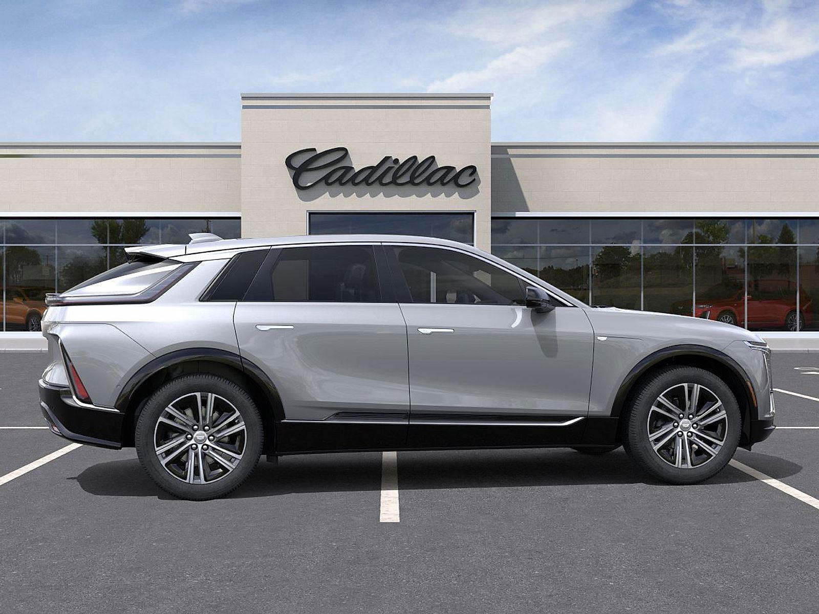 2026 Cadillac Lyriq Luxury photo 4