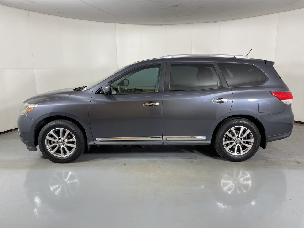 2014 Nissan Pathfinder SL photo 4