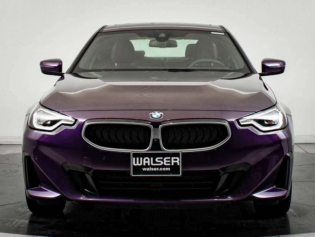 2025 Bmw 230i xDrive photo 2