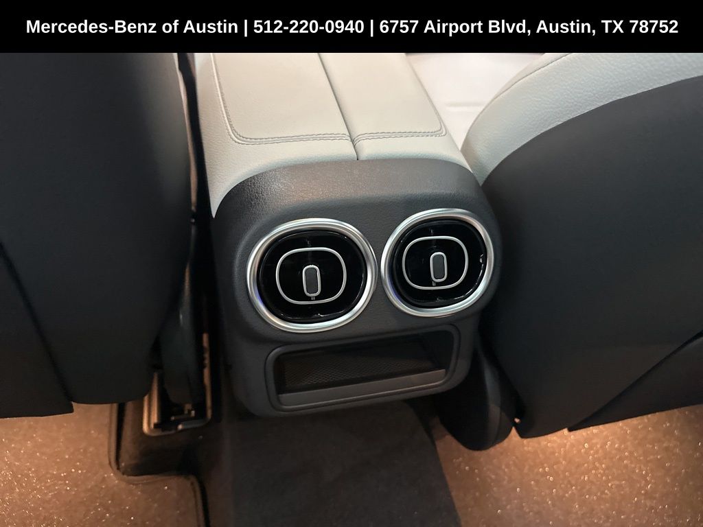 2026 Mercedes Benz GLC 350e 4MATIC photo 21