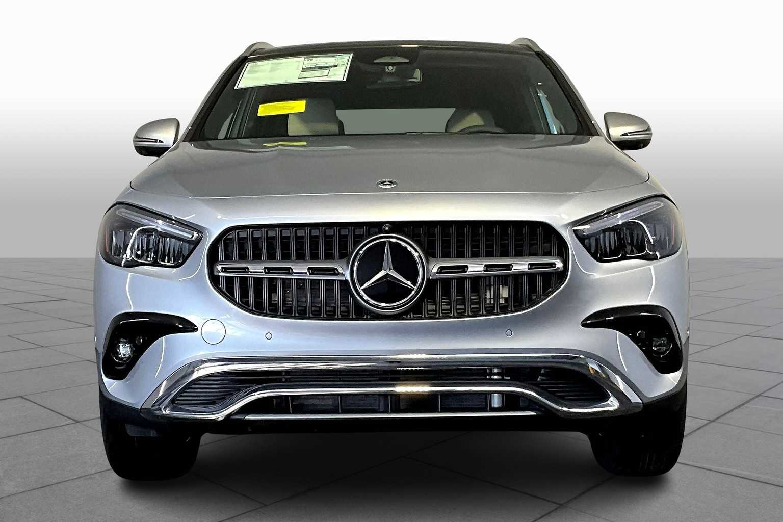 2026 Mercedes Benz GLA 250 4MATIC photo 2