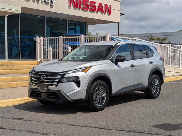 2025 Nissan Rogue S photo 5