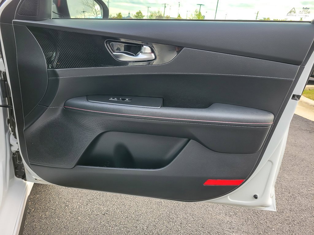 2023 KIA FORTE - Image 20
