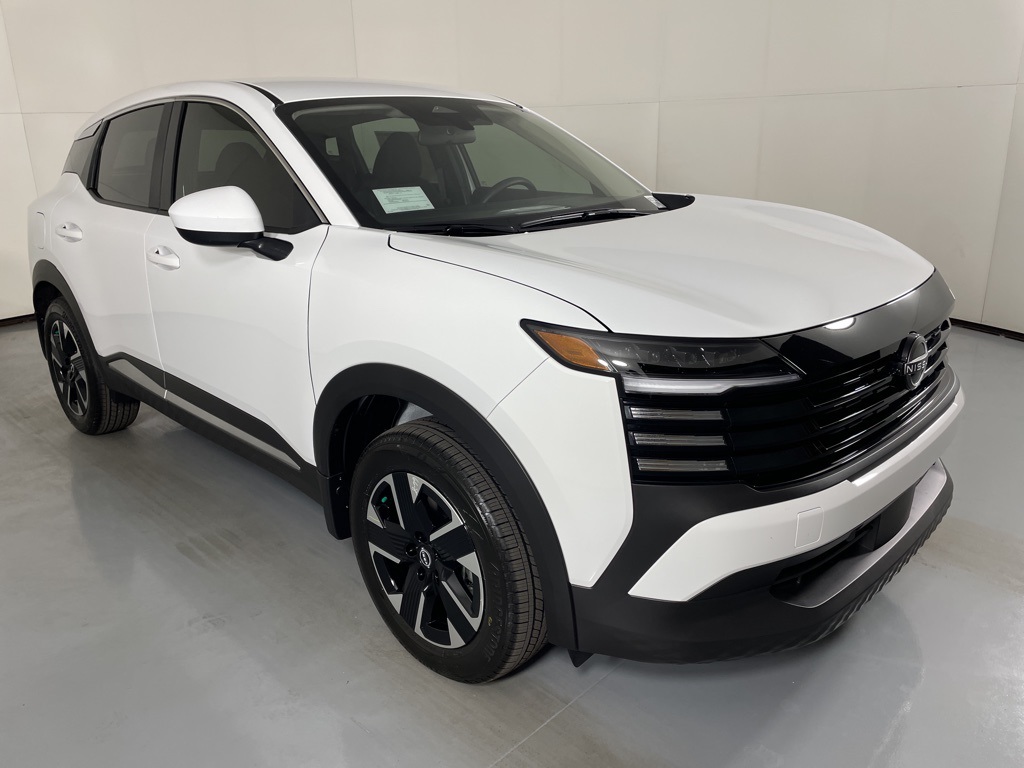 2025 Nissan Kicks SV photo 2