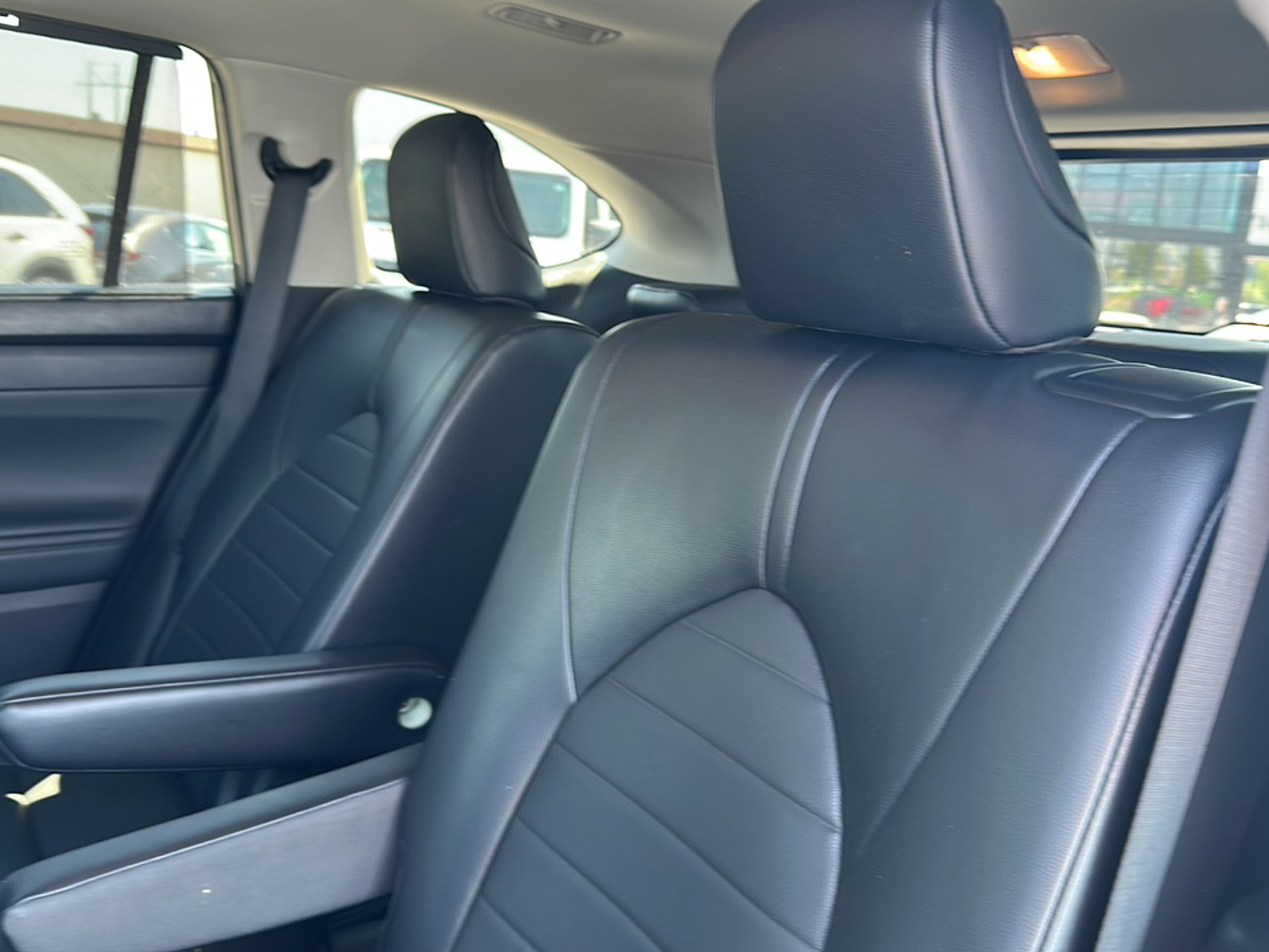 2022 Toyota Highlander XLE photo 6