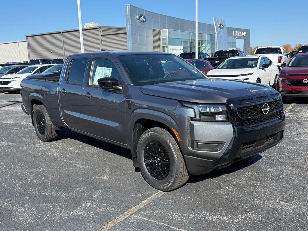 2026 Nissan Frontier SV photo 2