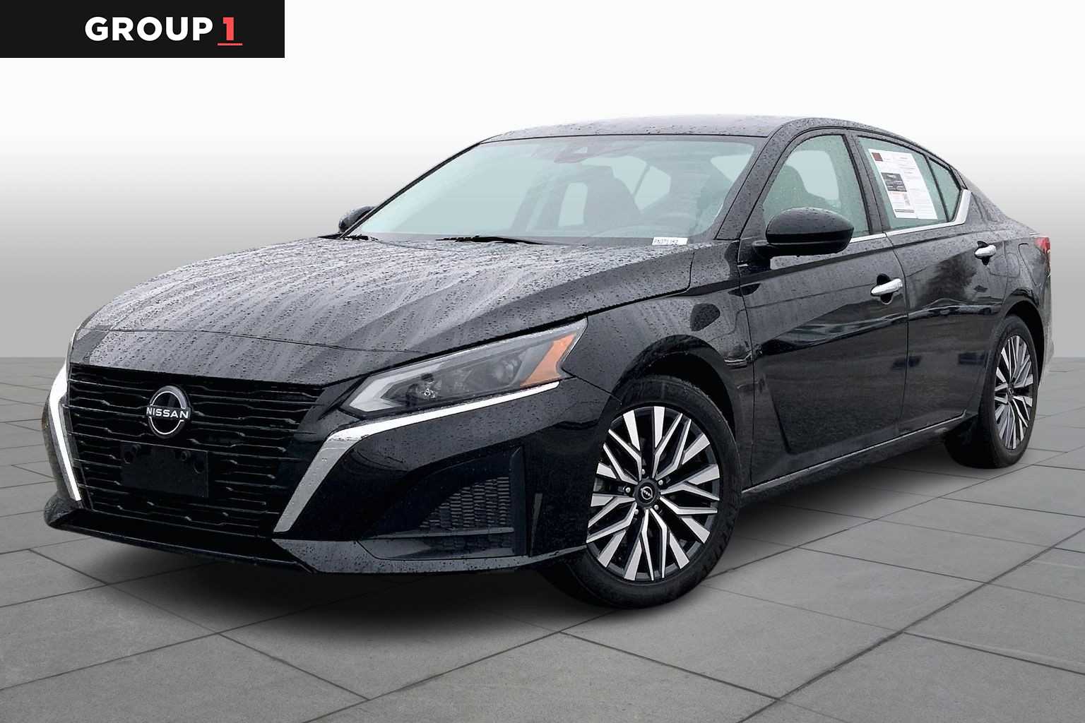 2023 Nissan Altima SV's photo