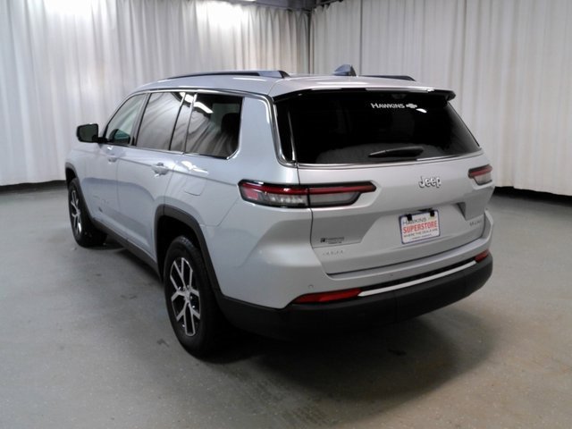 2024 Jeep Grand Cherokee Limited photo 5