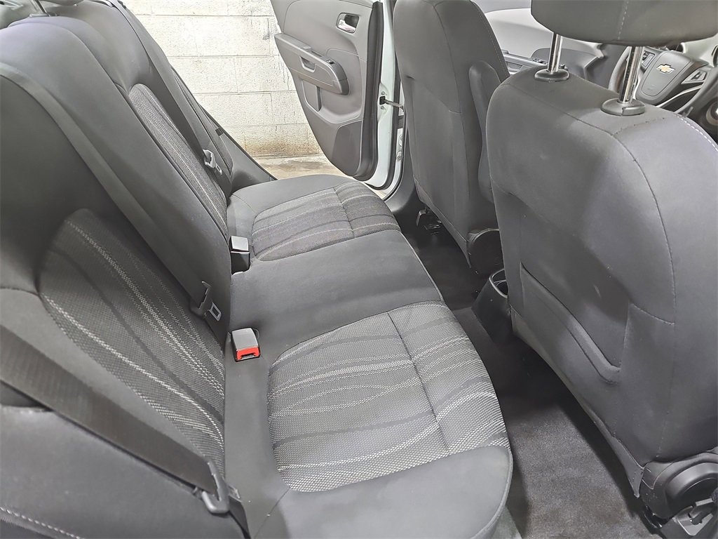 2014 Chevrolet Sonic LT photo 11