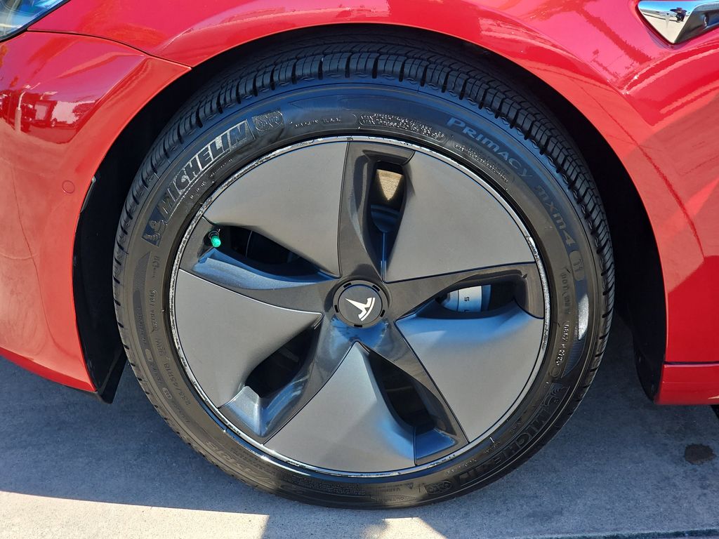 2018 Tesla Model 3 Long Range photo 28