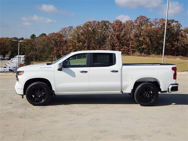 2026 Chevrolet Silverado 1500 Custom photo 3