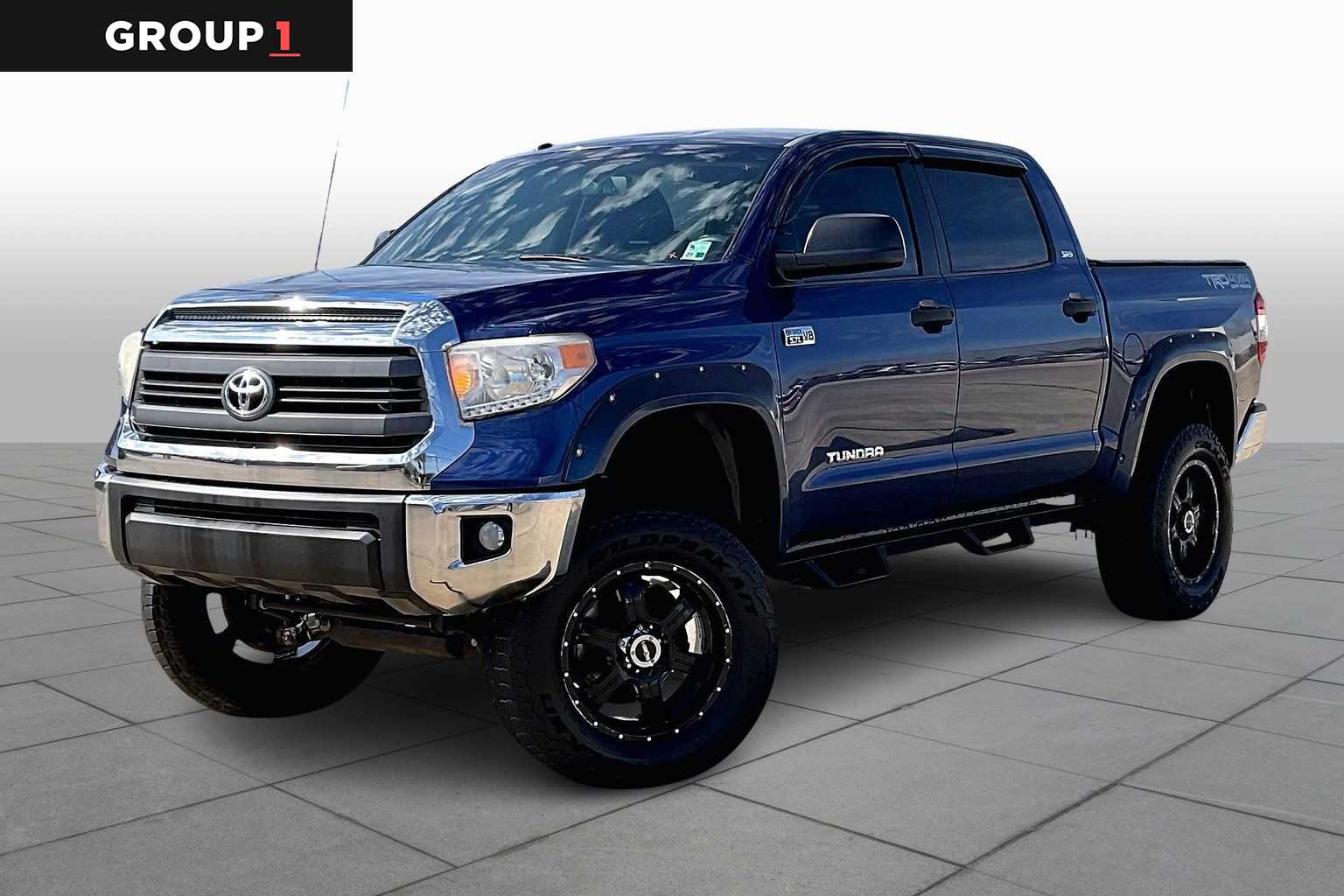 2014 Toyota Tundra SR5's photo