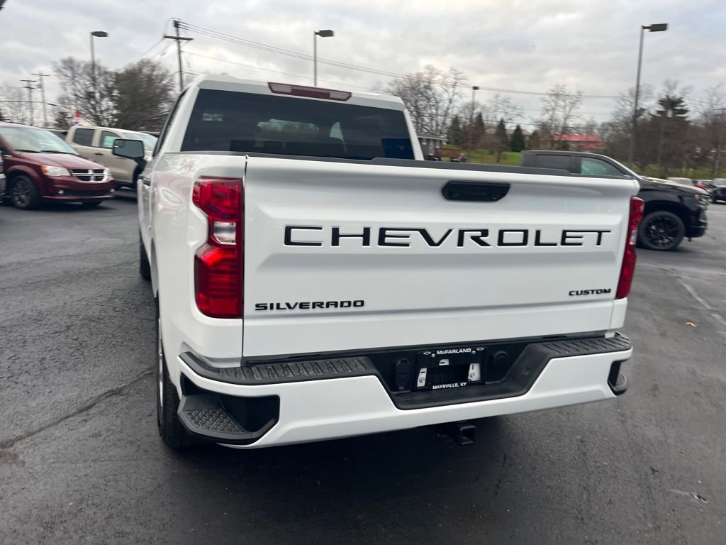 2026 Chevrolet Silverado 1500 Custom photo 3