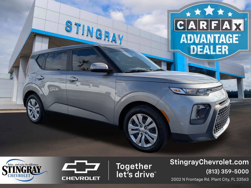 2022 Kia Soul LX's photo