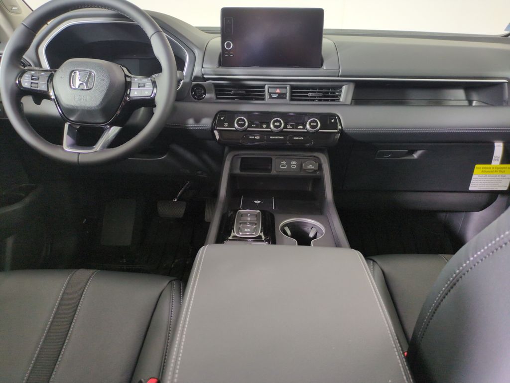 2025 Honda Pilot Touring photo 15