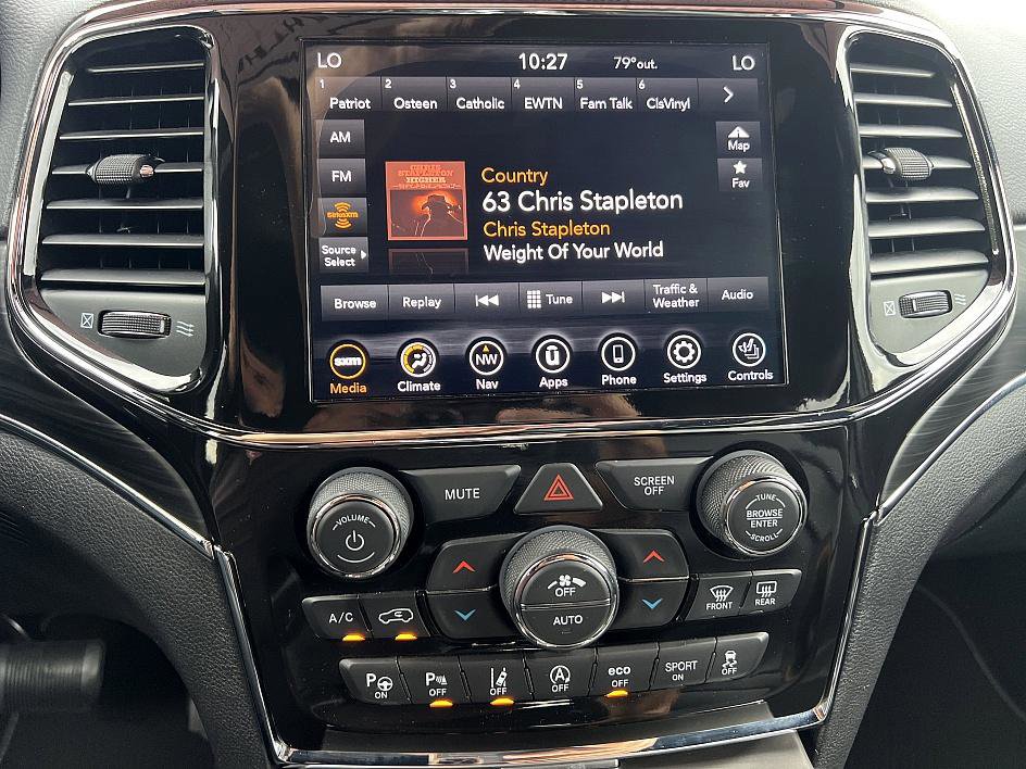 2021 Jeep Grand Cherokee Anniversary Edition photo 21