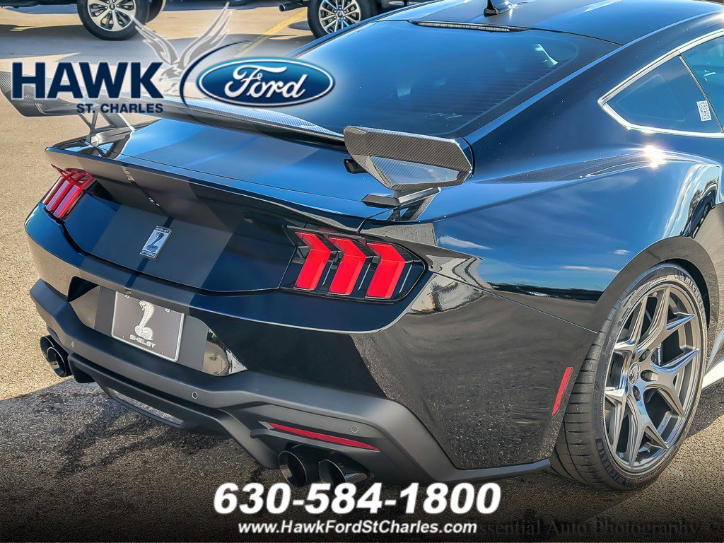 2025 Ford Mustang GT Premium photo 2