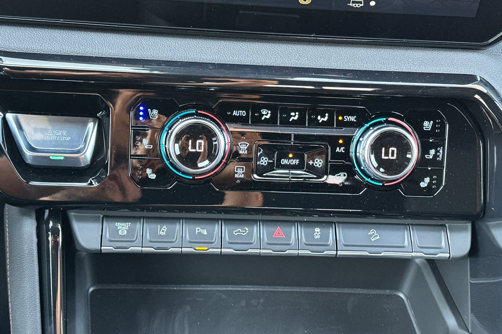 2026 Gmc Sierra 2500 HD AT4 photo 18