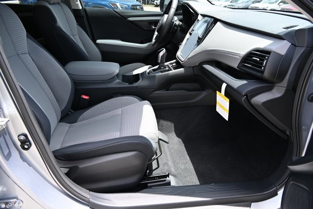 2025 Subaru Outback Premium photo 12