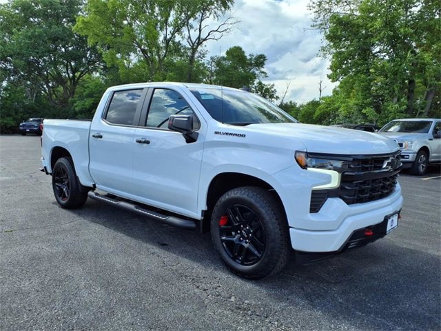 2025 Chevrolet Silverado 1500 RST photo 2